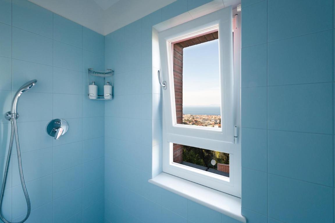 Sorrentovibes - Sea View Rooftop Apartment With Jacuzzi & Garden Kültér fotó